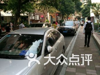 廣州正佳廣場停車場 廣州正佳廣場停車場愛車