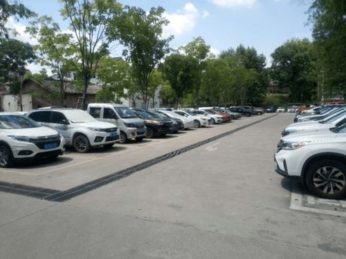 壽昌鎮(zhèn)釋放公共服務(wù)空間 讓停車不再難